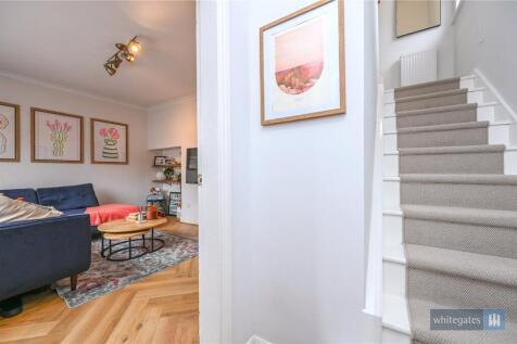 Hall/Living Room