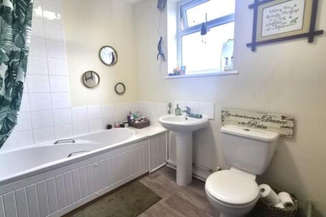 Tennyson Avenue, Bridlington, East Yorkshire, YO15 photo 4