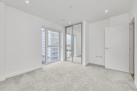 Plenty of space for bedroom furniture