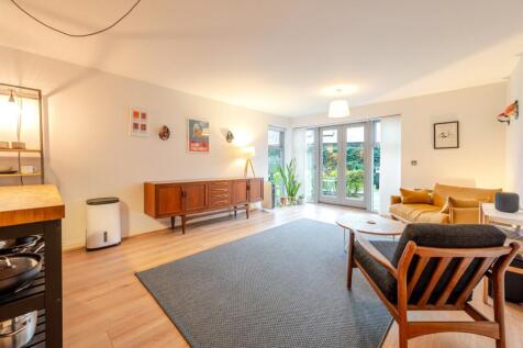 Angle Sitting Room