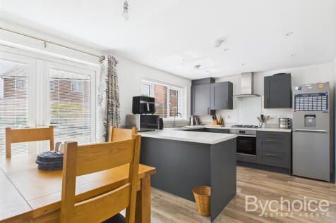 CAM05449G0-PR0025-STILL010