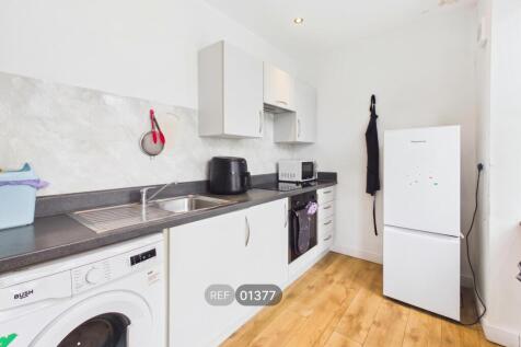 Kitchen/Living area