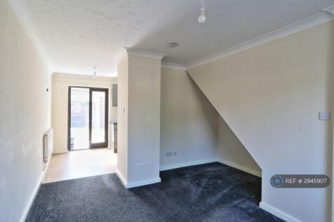 Living Room Through To Kitchen