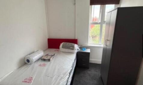 4 Bed House share  photo 4
