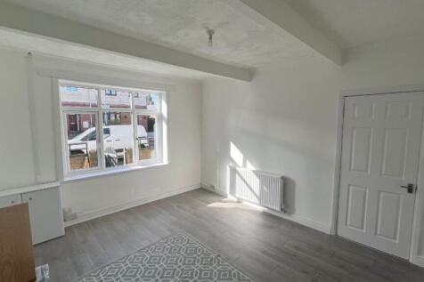 Giffard Road, Wolverhampton WV1 photo 3