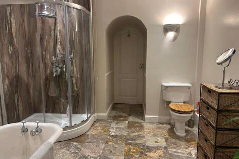 PHOTO-2025-11-01-13-09-49-4