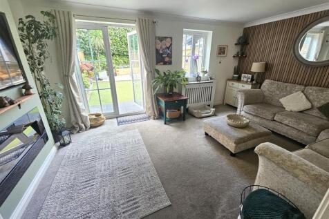 Living Room.jpg
