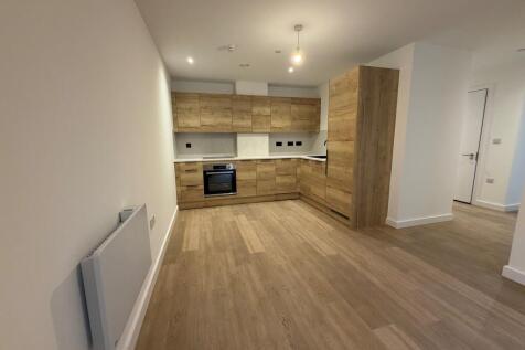 007 Kitchen