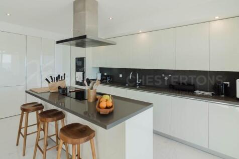 Quarteira Sea Front 2 Bed Apartment For sale (10)