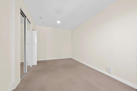 Langham Court, Wyke Road, Raynes Park, London, SW20 photo 3