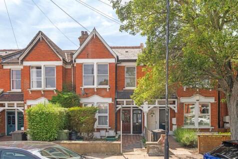 37 Tremaine Road-1.JPG