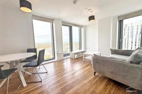 2-bed flat on Media City, Michigan Point Tower D, Salford, Manchester, £1,350/mo