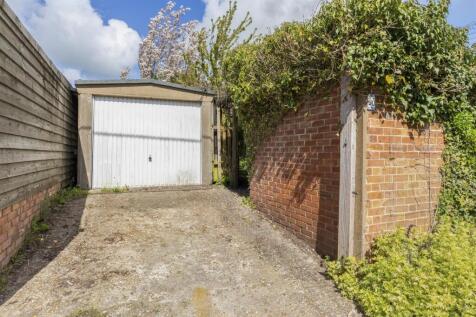 36 Bishopstone, HP17 8SF-14.jpg