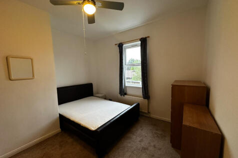 1 bed flat, Radcliffe Road, London, N21 photo 4