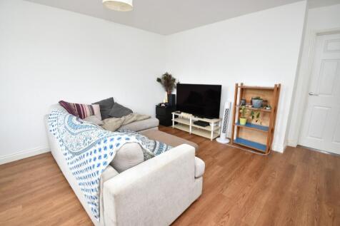 Janet Smith Close, Norwich, NR7 photo 3