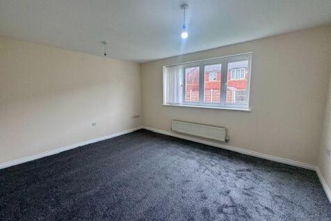 Wray Close, Close To Town Centre/Metro, Manchester, M22 photo 5