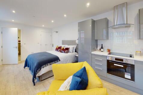 Flat in LE1 6BJ