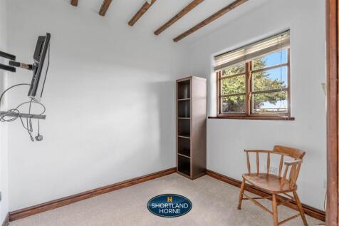 4 Wall Hill Crt Updated WM (9 of 32).jpg