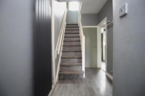 Hallway .jpg