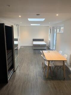 Dulka Road, CLAPHAM JUNCTION photo 3