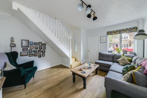 Living room/Stairs