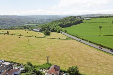 FIELDS AT HEAD OF CUL-DE-SAC