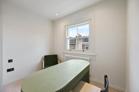 Bedroom/Study
