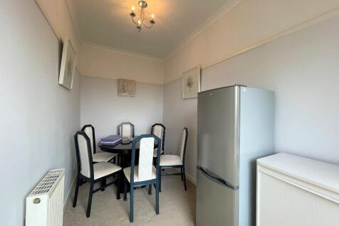 Dorchester Avenue, Glasgow, G12 photo 5