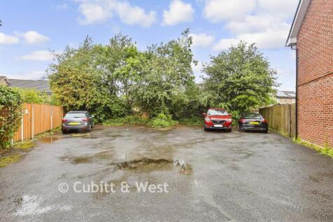 Driveway/Parking