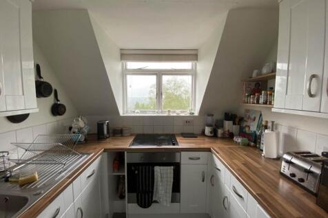 Broadwater Down, Tunbridge Wells, TN2 photo 3
