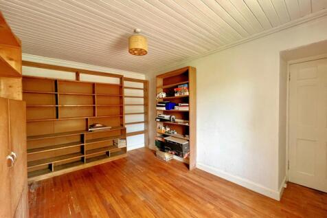 Kirkmulloch, 1 Wayside, Dalry - Williamson and Hen