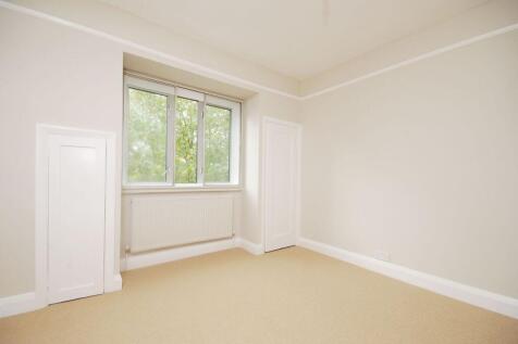 Streatham High Road, Streatham, London, SW16 photo 4