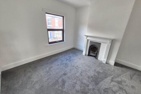 Stafford Road, Oakengates,  photo 4