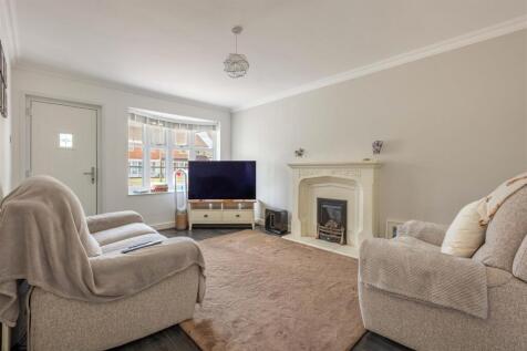 43 Dunton Hall Rd 11.jpg