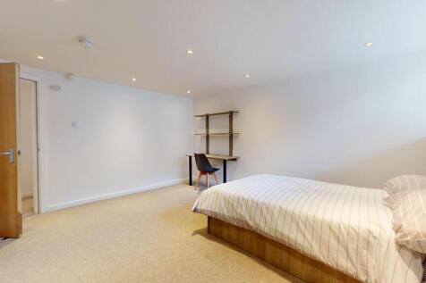 Village Avenue, Leeds photo 4
