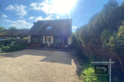 FRONT OF THE PROPERTY | PIC 1