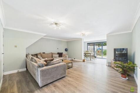 Presented by Kevin at EweMove Bexleyheath and Dart