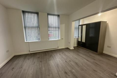 Grosvenor Road, M16 photo 4