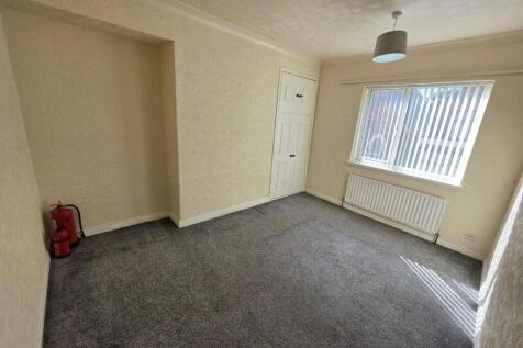 High Street, Ferryhill, West Cornforth, County Durham, DL17 photo 5