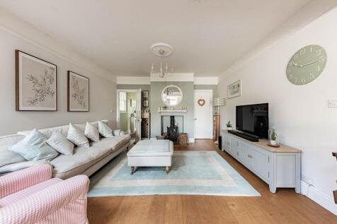 Kitchen/Dining Room (1)