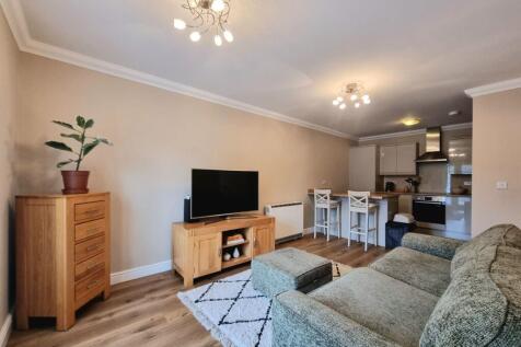 Open Plan Lounge/Kitchen