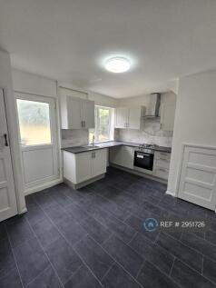 Bannister Drive, Leyland, PR25 photo 4