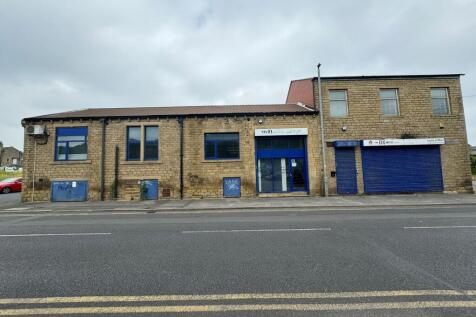 Retail Property (high street) to rent Image 7