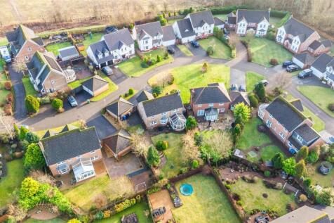 Crosskirk Crescent-9.jpg