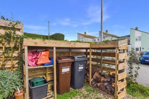 Bin/Log store