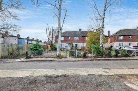 Flat 6 Magpie Hall Close, Bromley BR2 8JQ