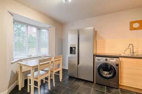 13 Hazledine Way-12.jpg