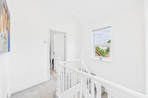 CAM03975G0-PR0126-STILL033 (1).jpg