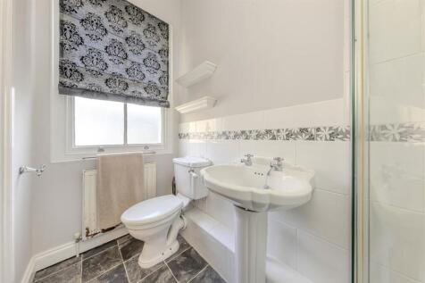 En-suite shower room