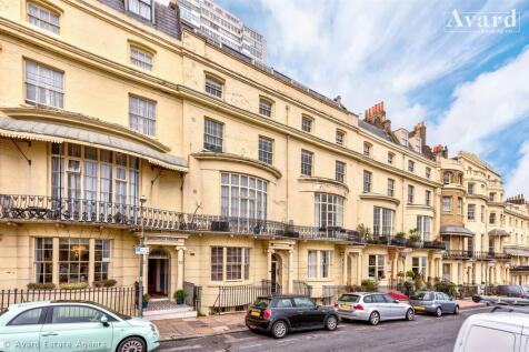 Flat 9, 53-54 Regency Square-6.jpg
